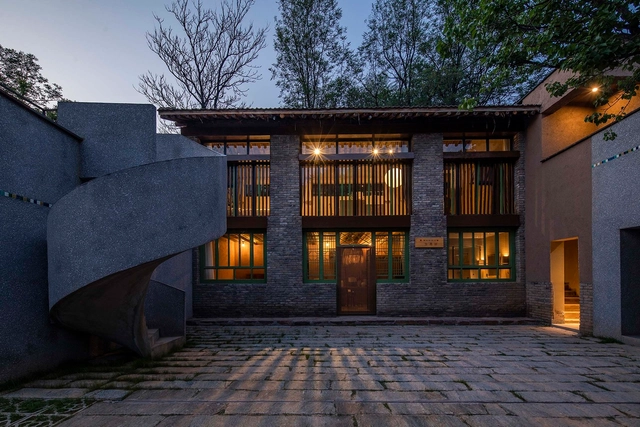 Taiyue Courtyard: The Mint Bureau Homestay / 3andwich Design / He Wei Studio - Exterior Photography, Hotels, Courtyard, Facade
