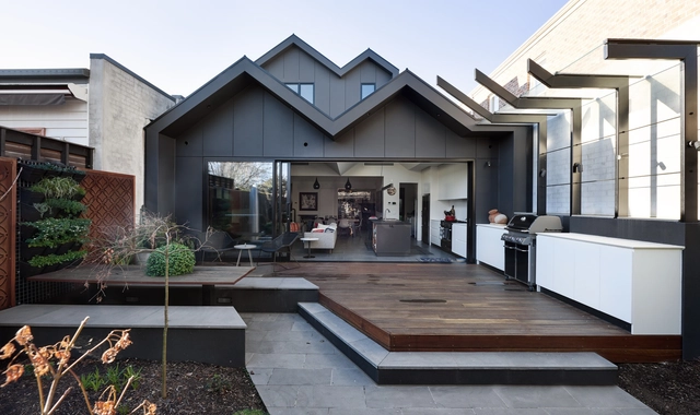 Elmhurst House / Rebecca Naughtin Architect - Exterior Photography, Renovation, Courtyard, Facade