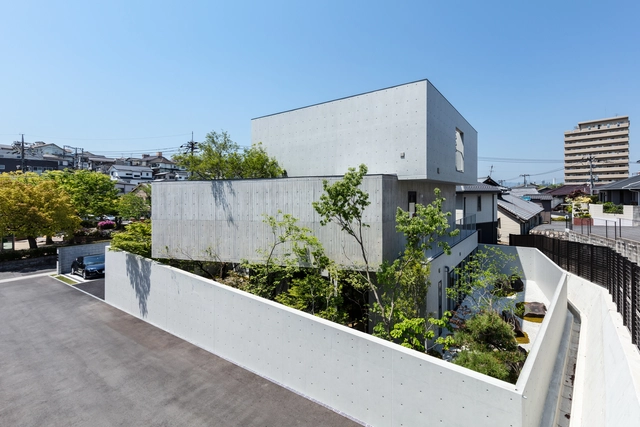 Casa refugio pivotante / CAPD - Fotografía exterior, Casas, Fachada