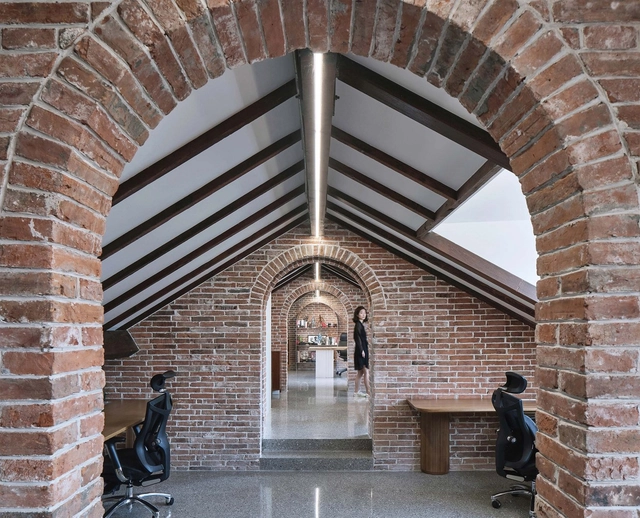 Renovation of Villa Karma / During the Dinner Studio - Interior Photography, Offices Interiors, Arch