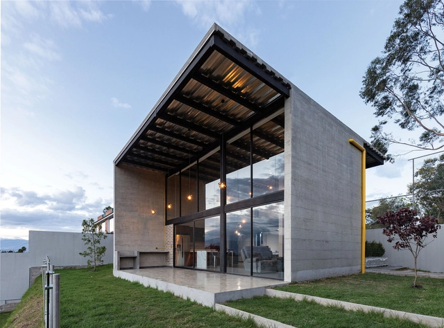 Obra gris / CYAN arq+dis - Fotografía exterior, Casas, Jardín, Fachada, Puerta