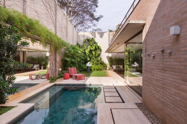 Residência Porto Rico / MPA Pedreira de Freitas Arquitetos - Fotografia de Exterior, Interiroes De Casas, Jardim, Fachada, Cadeira