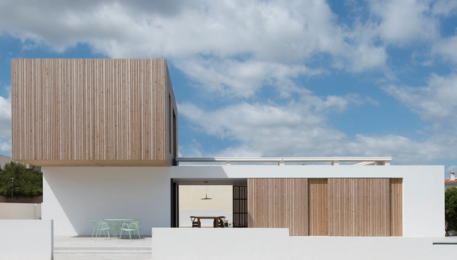Casa GT / Diàfan Arquitectura - Fotografía exterior, Casas, Fachada, Encimera, Mesas
