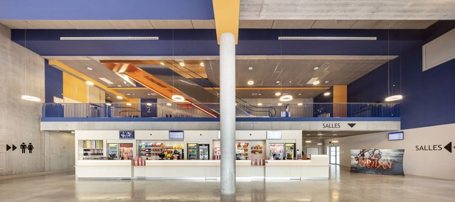 Cinema ètoile Cinémas Béthune / Olivier Palatre architectes - Exterior Photography, Cinema