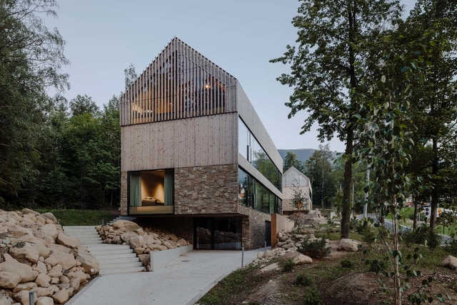 Hospedaje en Wolf Clearing / studio de.materia - Fotografía exterior, Casas, Fachada