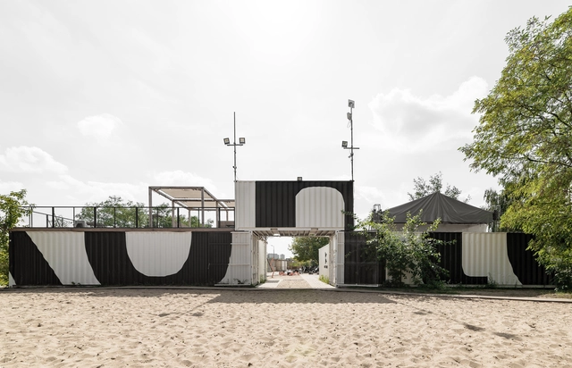 Kontenerart 19 Cultural & Recreational Space  / wiercinski-studio - Exterior Photography, Temporary Installations