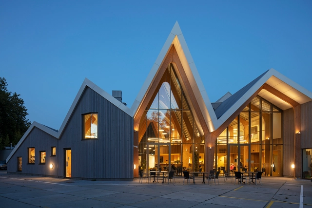Casa da Cidade de Zwanenburg  / Heren 5 Architects - Fotografia de Exterior, Centro Comunitário, Fachada