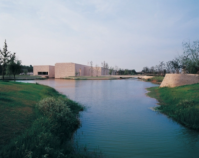 Nueva ciudad de Liangzhu: estableciendo el nuevo desarrollo urbano a través de la arquitectura pública y la identidad local - Imagen Principal