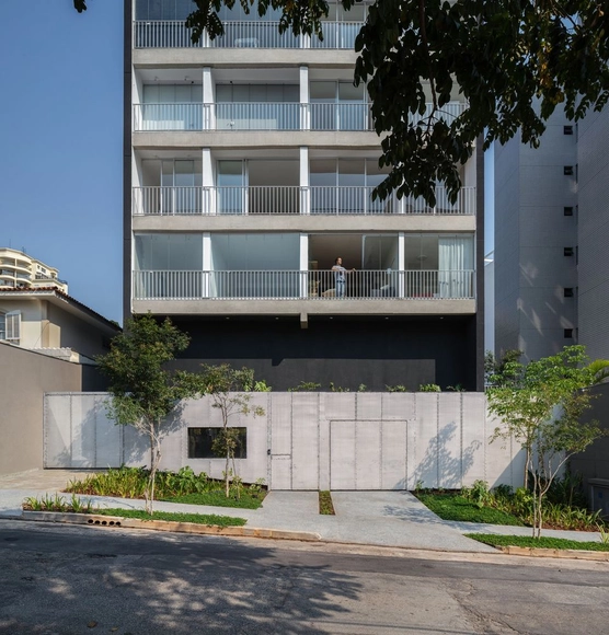 Edifício Residencial Amora / AMICI Architects - Fotografia de Exterior, Apartamentos, Fachada