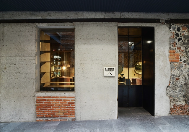 Barbería Capital / BBL Arquitectos - Fotografía interior, Interiores Comerciales, Puerta, Fachada