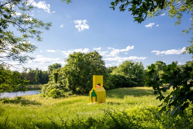 Chapel For An Apple Installation  / Serban Ionescu Studio - Exterior Photography, Installations & Structures