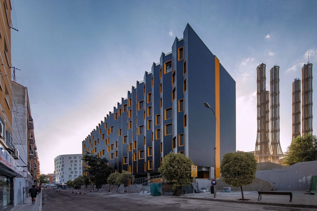 Vivienda social en Madrid NSA1 / Camacho Macia Arquitectos - Fotografía exterior, Apartamentos, Fachada, Urbano