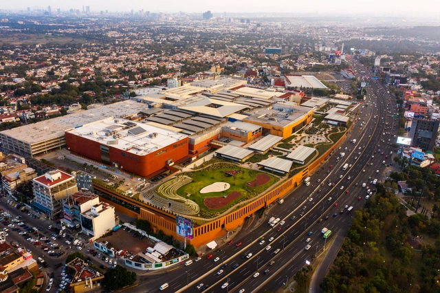 Se inagura Parque Plaza Satélite en la Ciudad de México por Sordo Madaleno Arquitectos - Imagen Principal