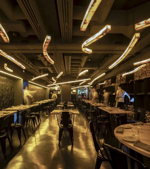 Restaurante FOGO / João Tiago Aguiar Arquitectos - Fotografía interior, Interiores De Restaurantes Y Bares