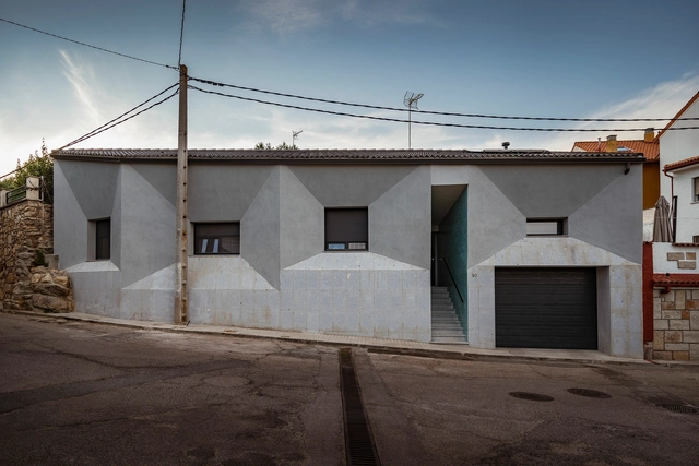 Casa Bus  / OOIIO Architecture - Fotografía exterior, Casas, Fachada, Puerta