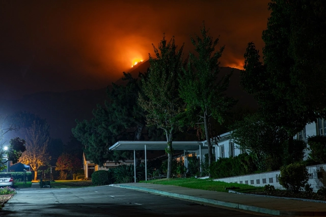 A crise climática está devastando os EUA: por que continuamos construindo com combustíveis fósseis? - Imagem de Destaque