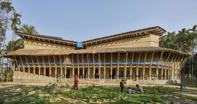 Centro comunitário de bambu e barro construído por mulheres é premiado em Bangladesh - Imagem de Destaque