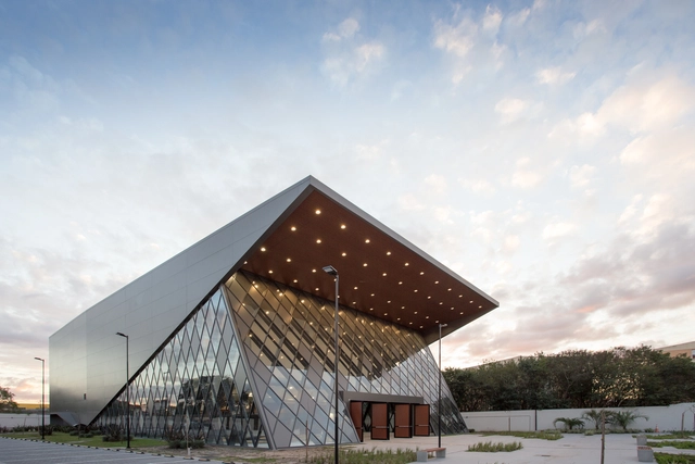Sede Empresarial Cooperativa / DA | Departamento de Arquitetura - Fotografia de Exterior, Interiores De Escritórios, Fachada