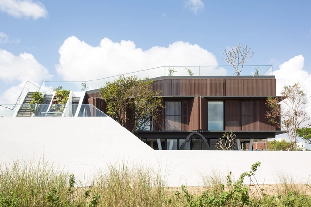 House of One Piece / 85 Design - Exterior Photography, Houses, Facade