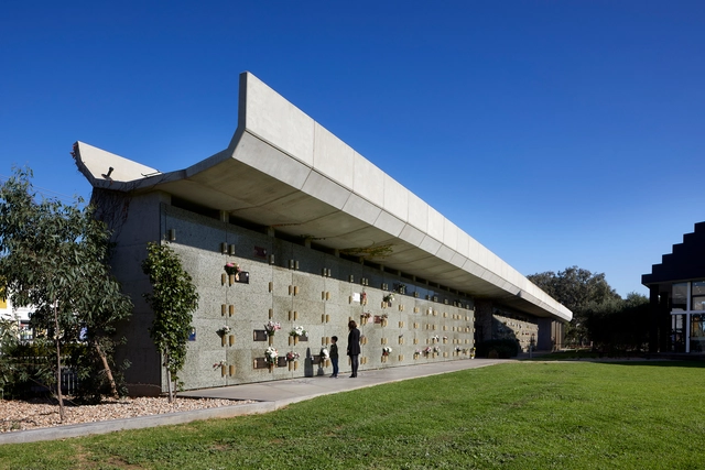 Werribee墓地扩建，柯布西耶式屋顶 / BENT Architecture - 建筑图, 加建项目, 表皮