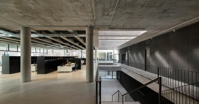 Sede Colegio de Arquitectos Provincia de Córdoba / Adolfo Mondejar + Pablo Mondejar + Dolores Gomez Macedo - Fotografía interior, Banco, Cocina