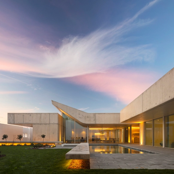 Casa das Freiras / Mário Martins Atelier - Fotografia de Exterior, Casas, Fachada, Iluminação
