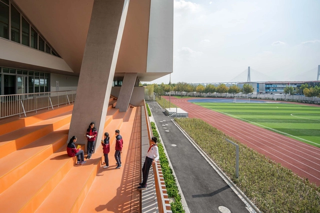 The New Bund School of No.2 Secondary School of East China Normal University and Bing Chang Tian New Bund Kindergarten / Atelier Z+, Dplus-Studio - Interior Photography, Elementary & Middle School