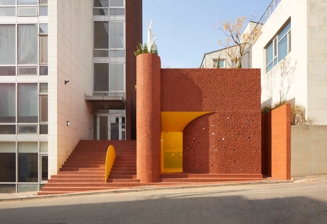 Roly-Poly Cotto / studioVASE - Exterior Photography, Retail , Facade