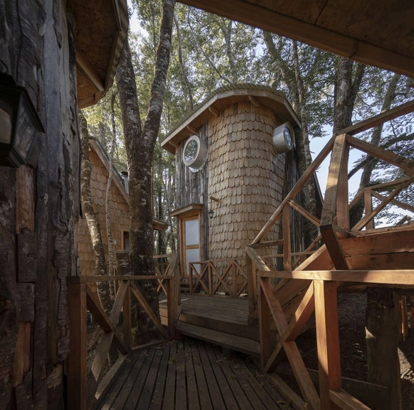 Tiny Houses Comarca Contuy / Utreras Arquitectos - Fotografía interior, Casas, Terraza, Fijación Vigas, Arco, Barandas, Bosque