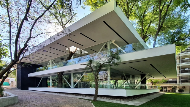 Centro fitness Club Campestre Aguascalientes / Bassol Arquitectos + Canocanela Arquitectura - Fotografía exterior, Bienestar, Fachada