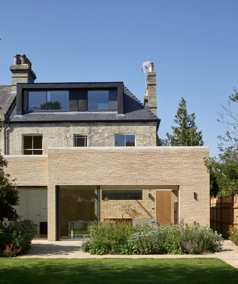 Sun Slice House / Neil Dusheiko Architects - Exterior Photography, Extension, Facade