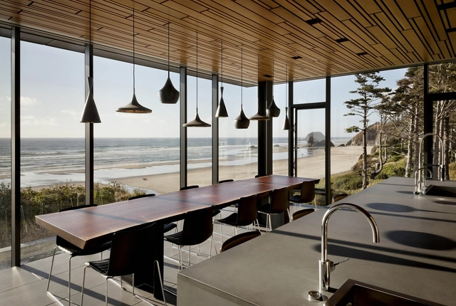 Open Frontier: Oregon’s Timber and Glass Homes - Featured Image