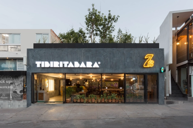 Pizzería Tibiritabara / OCUPAR.estudio - Fotografía exterior, Interiores De Restaurantes Y Bares, Fachada, Puerta