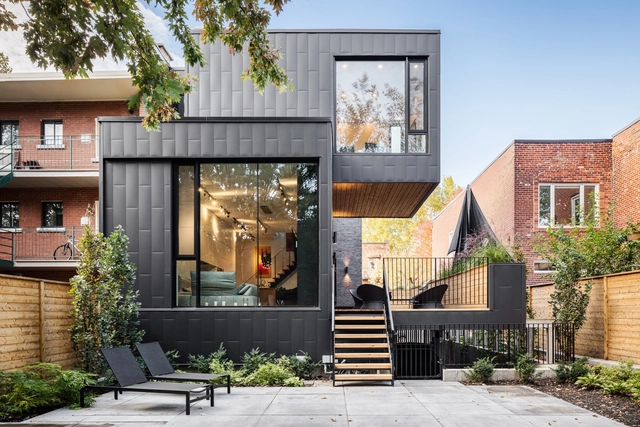 Casa Alexandre-de-Sève  / Guillaume Lévesque architecte - Fotografía exterior, Casas, Fachada, Escaleras, Puerta