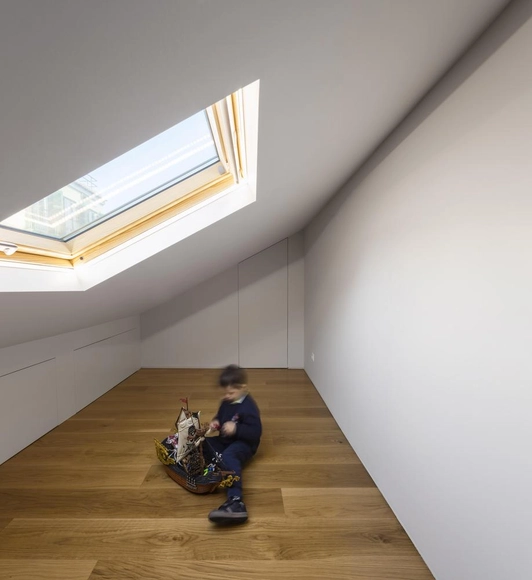 Apartamento Janelas Verdes / João Tiago Aguiar Arquitectos - Fotografia de Interiores, Interiores De Apartamentos, Escada