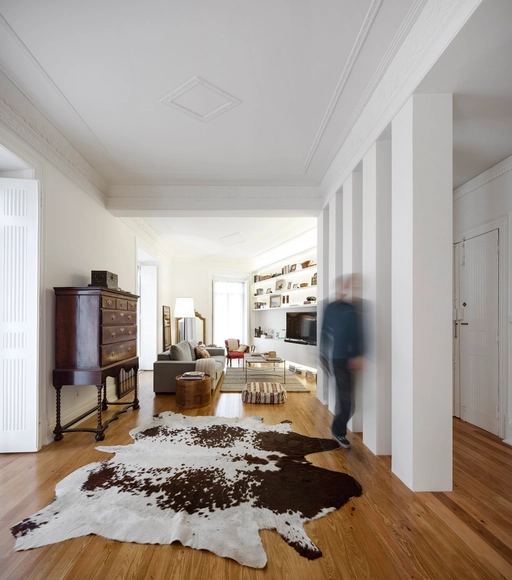Apartamento Artilharia / João Tiago Aguiar Arquitectos - Fotografia de Interiores, Interiores De Apartamentos, Dormitório, Porta