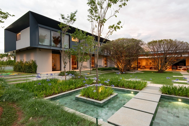 Casa JJJ Baroneza / Gálvez & Márton Arquitetura - Fotografia de Exterior, Casas, Jardim, Fachada