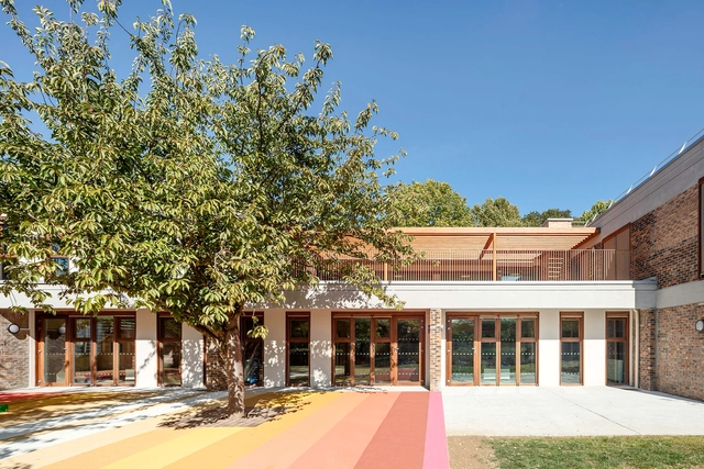 马克斯-雅各布托儿所 / Olivier Palatre architectes - 建筑图, 日托中心, 庭院, 门