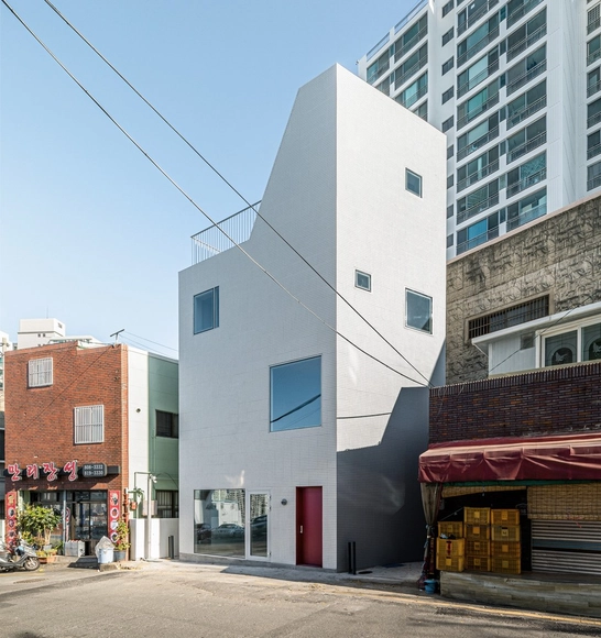 Edifício Jóia / moc architects - Fotografia de Exterior, Apartamentos, Fachada