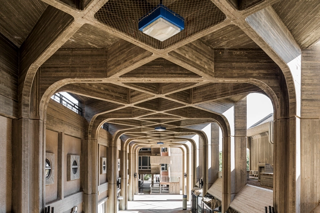 Beerseba: arquitetura brutalista do deserto de Israel, pelas lentes de Stefano Perego - Imagem de Destaque