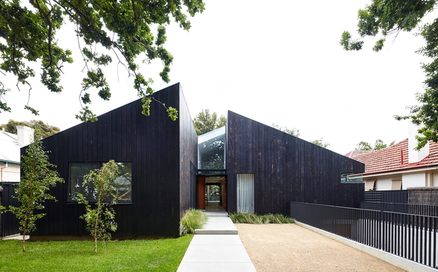 Casa de cedro / JPE Design Studio - Fotografía exterior, Casas, Jardín, Fachada
