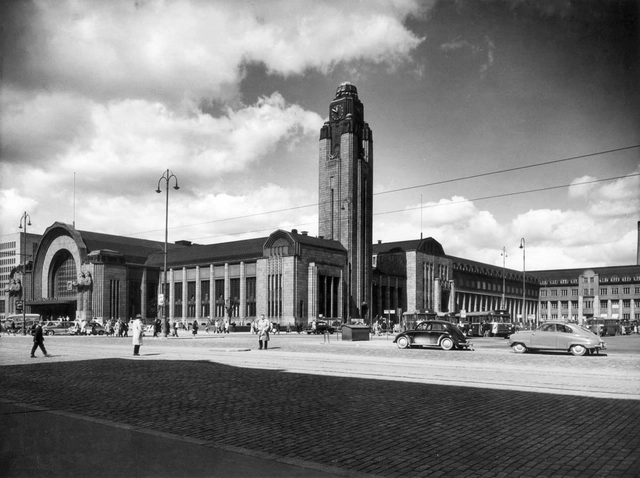 Eliel Saarinen e a cristalização de uma Finlândia: a Estação de Helsinki - Imagem de Destaque