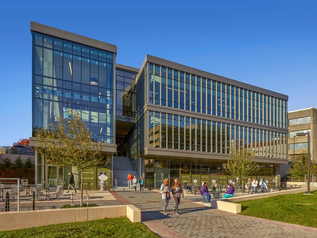 James Madison University, Dukes Dining Hall / Perkins&Will - Exterior Photography, University, Facade