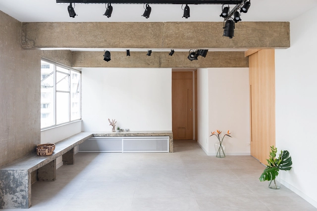Brazilian Interiors With Exposed Structures - Featured Image