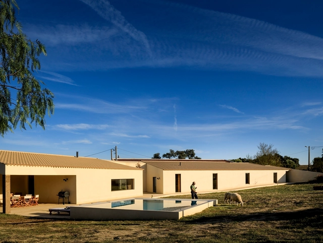 Casa no Alentejo / BICA Arquitectos - Fotografia de Exterior, Casas, Porta, Fachada