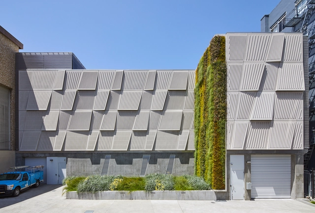 Larkin 街变电站扩建 / TEF Design - 建筑图, 可持续性 & 绿色设计, 表皮, 门