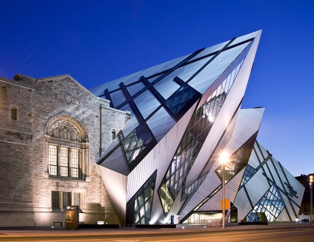 The Queen City: Museums and the Arts in Toronto - Featured Image