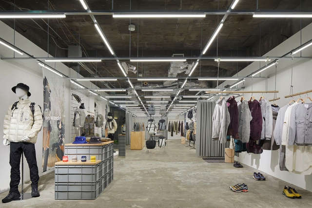and wander MARUNOUCHI / Schemata Architects - Interior Photography, Retail Interiors