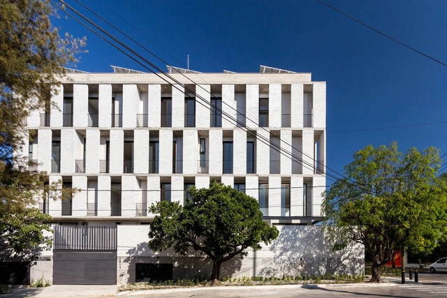 Condominio Colomos  / Trópico de Arquitectura + GONZALEZFRANCO Arquitectura - Fotografía exterior, Apartamentos, Fachada
