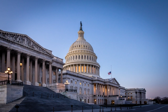 Sobre el asalto al edificio del Capitolio en los Estados Unidos - Imagen Principal